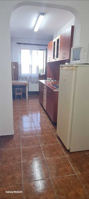 Dau in chirie ap cu 2 camere decomandate