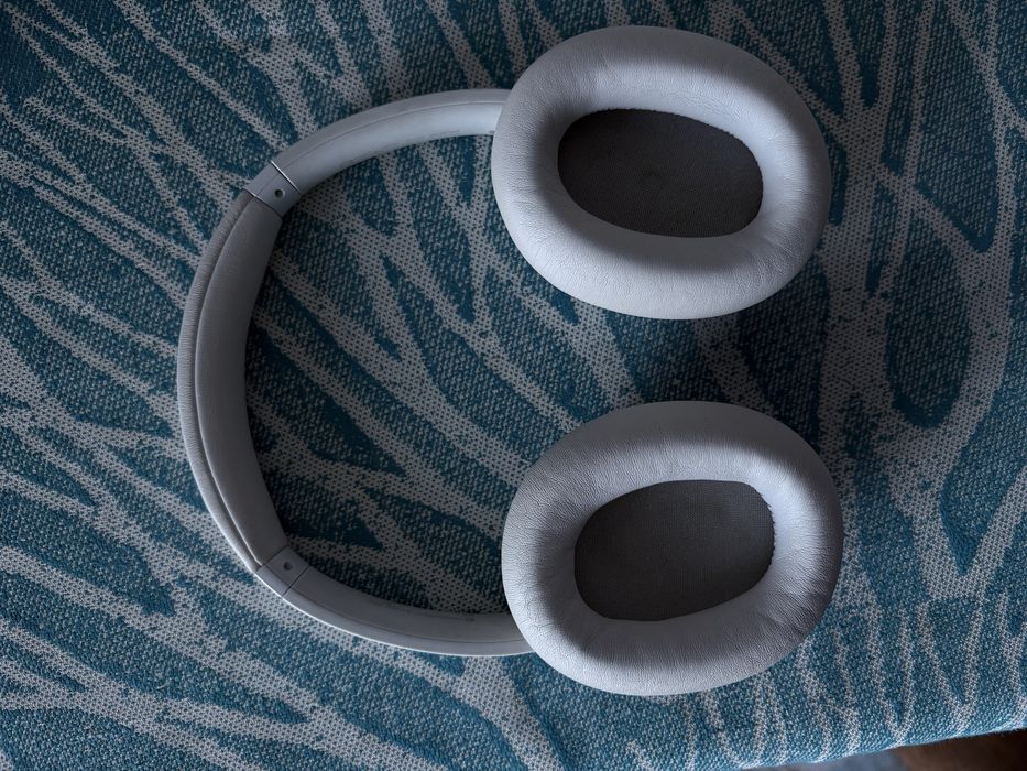 Sony WH-CH720N — белые