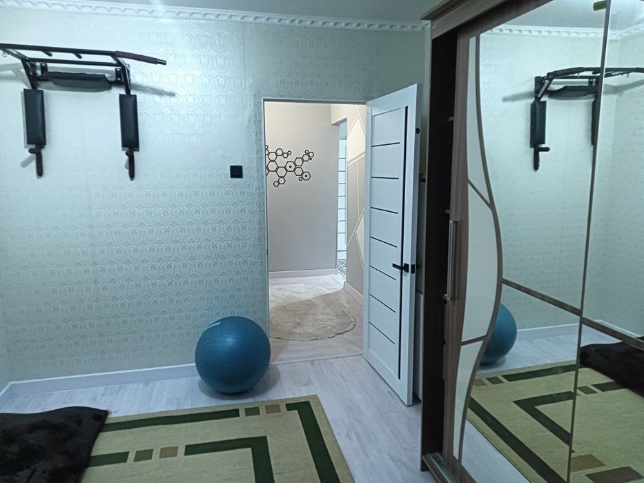 Продам 2х.комн.квартиру 8мкр,