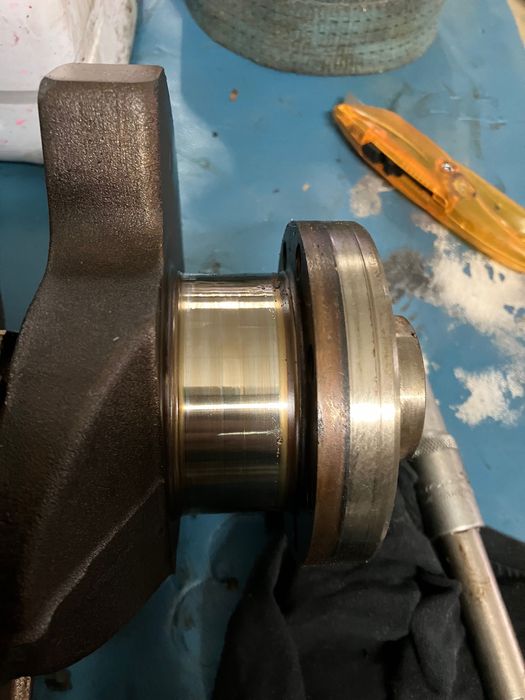 Коленчатый вал 3uz