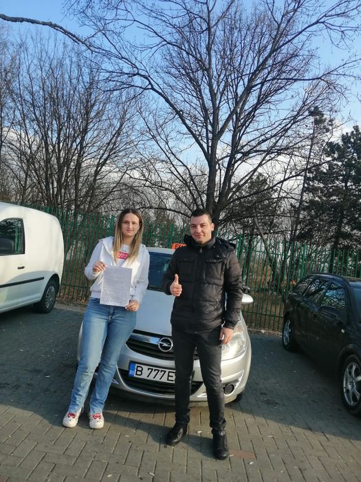 Scoala de șoferi-Automată-Manuală/instructor auto