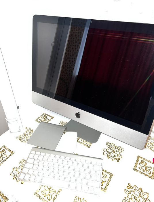 iMac компьютер