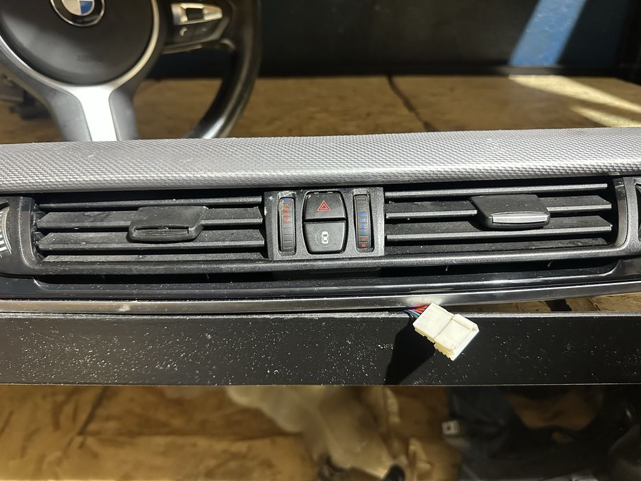 BMW X5 F15 X6 F16 Climatronic / Bloc lumini / Spira Volan gura aerisir