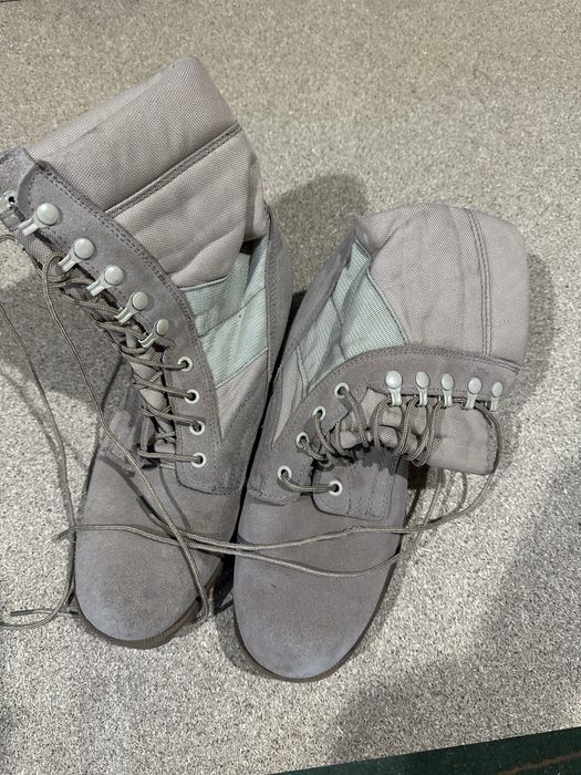 Новые берцы 10 000