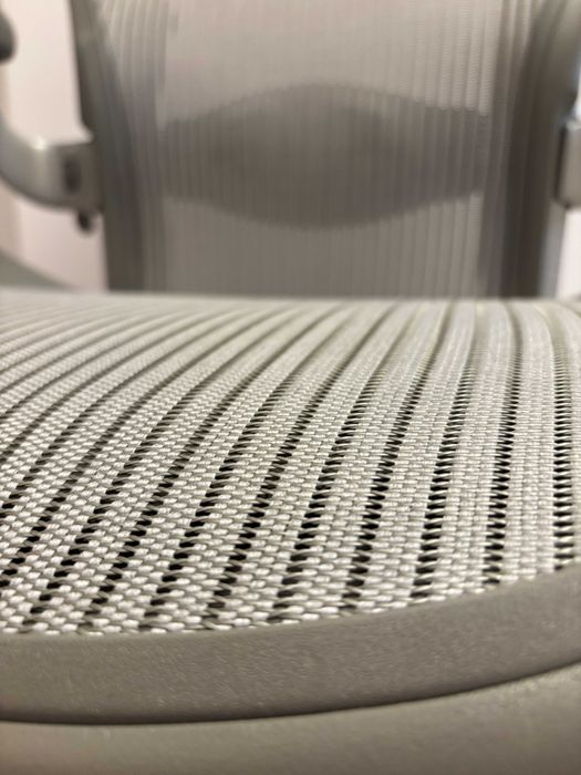 Scaun ergonomic Herman Miller Aeron Titanium marime B - full option