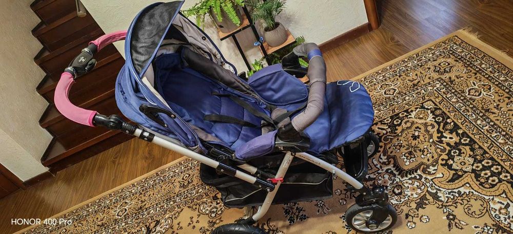 Прогулочная коляска (зима-лето)