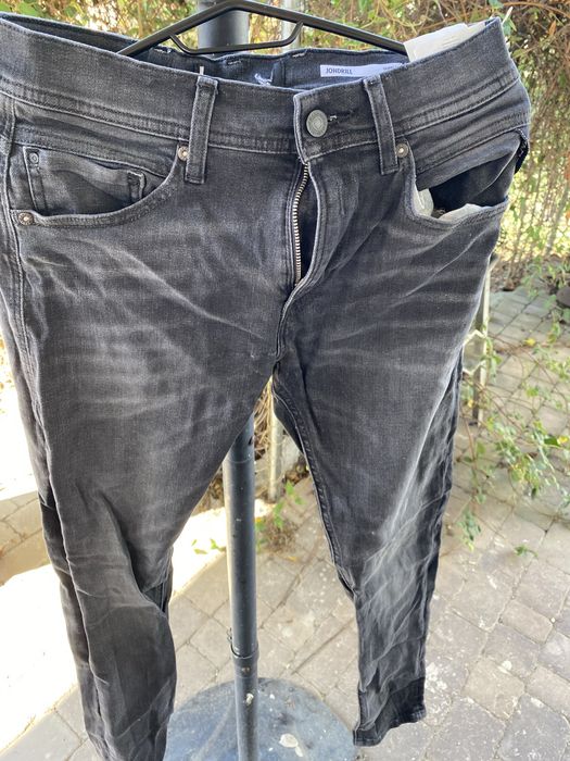 Vand Pantaloni Tommy + Replay