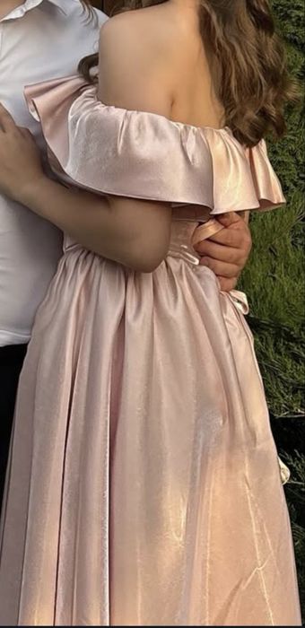 Платье с блестящим отливом