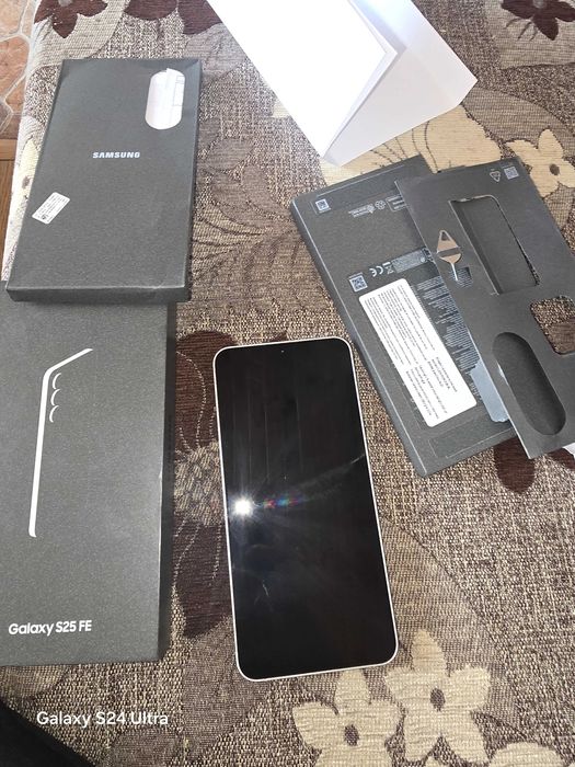Samsung Galaxy s25 FE