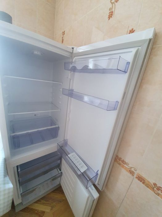 Холодильник beko