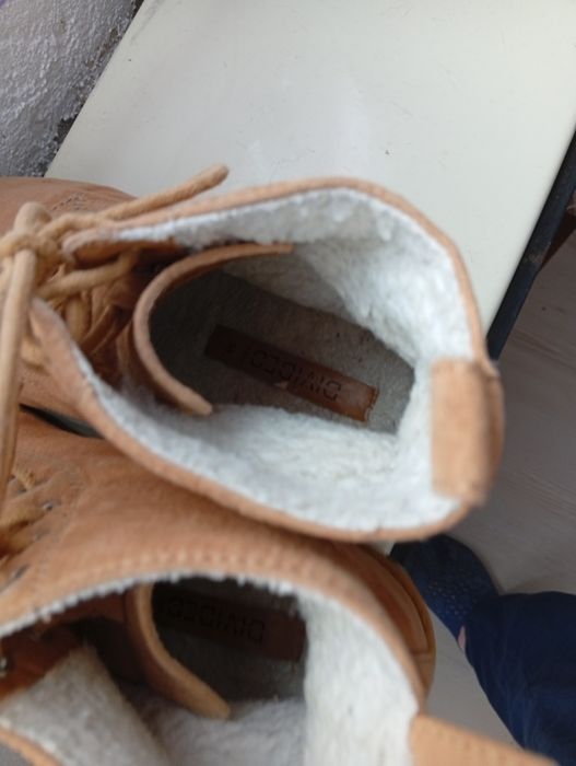 Ghete de piele intoarsa