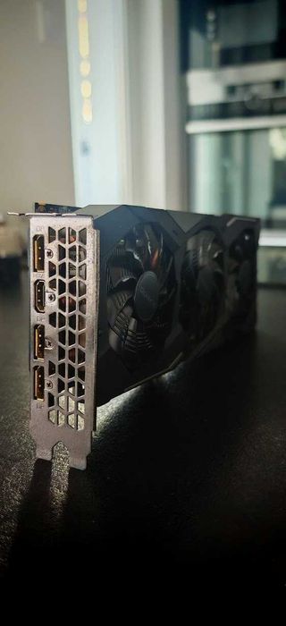 Продавам Перфектна Видео Карта Gigabyte Gaming Trio GTX 1660 Super OC