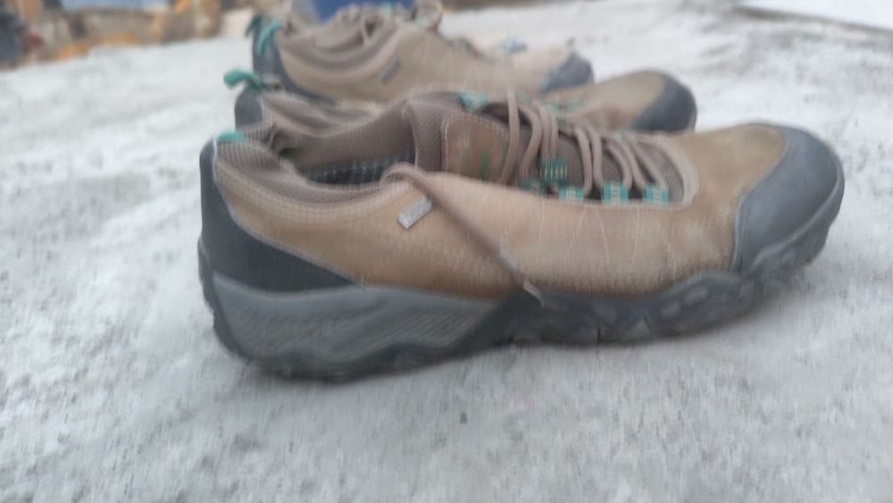 Отдам вещи на стройку