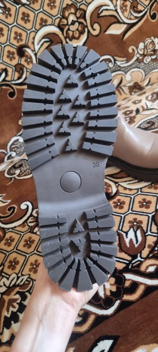 Продам осень-весна ботинки