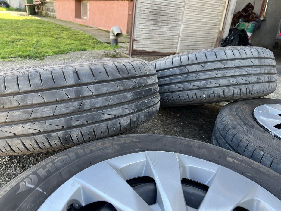 Гуми с джанти Toyota