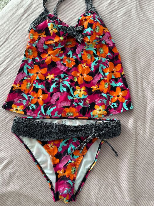 Costum de baie Tankini