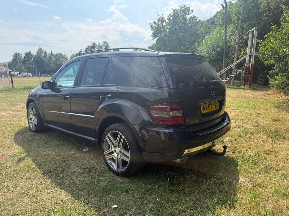 Mercedes. Ml 320 volan deapata