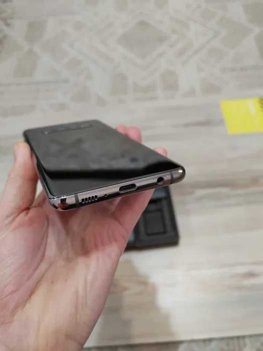 Samsung Galaxy S10 Plus. Флагман.