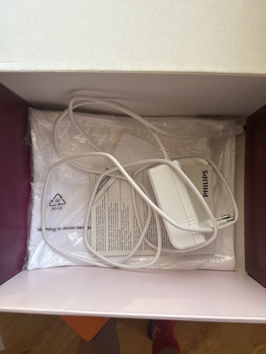 Фотоепилатор Philips Lumea Advanced