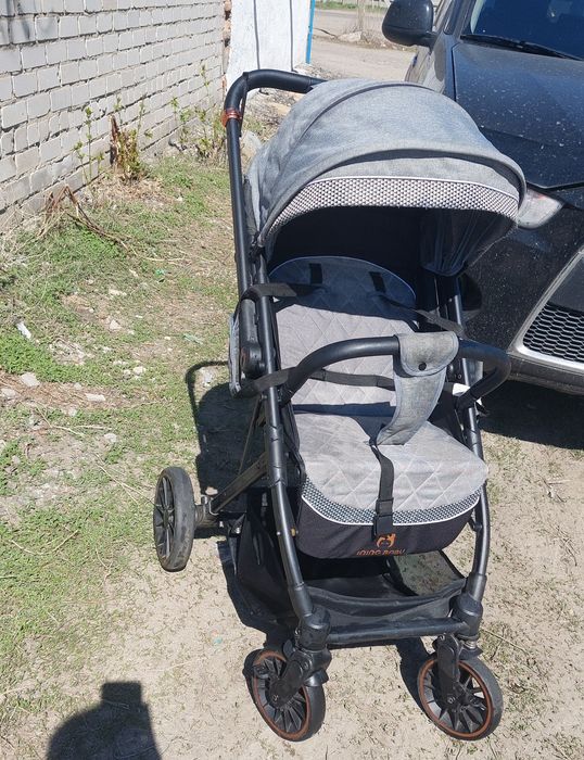 Продам коляску ining baby