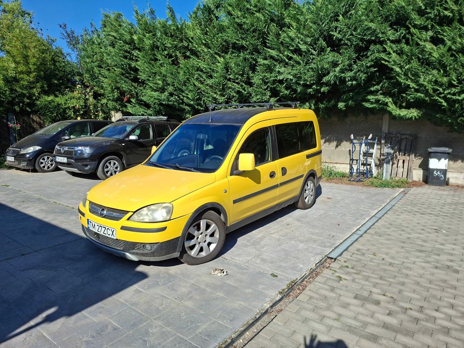 Opel Combo C Tour Arizona 2008 1.7 CDTI 101 CP – întreținut, pregătit de drum, ideal pentru aventuri