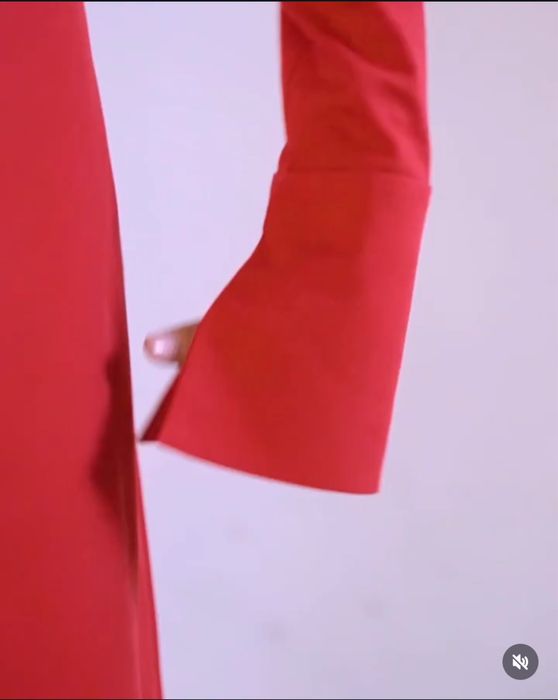 Платье от бренда pentatonica