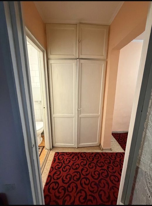 Vand apartament decomandat 3 camere zona rogerius