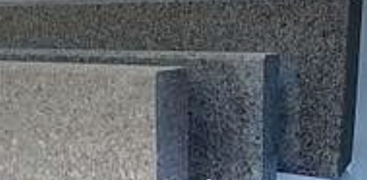 Гранитный бордюр и поребрик.