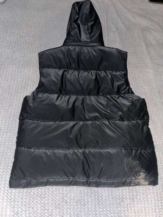 безрукавка Nike черная