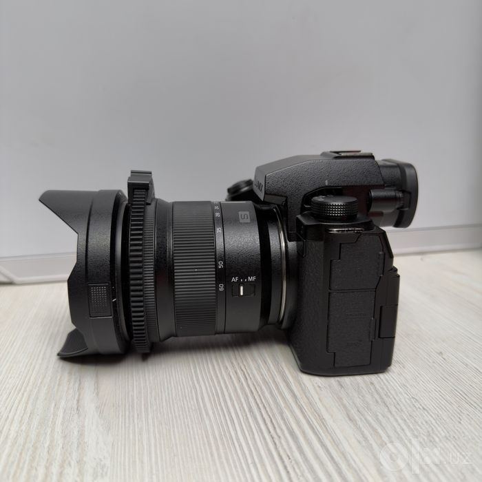 Panasonic LUMIX S5 IIX Mirrorless Camera with 20-60mm Lens