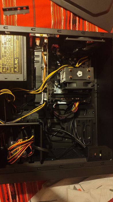 Vând placă video r7 370 AMD