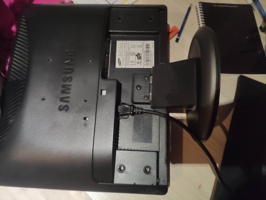 Монитор Samsung 731 bf