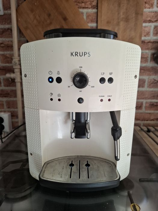 Vand esspressor Krups defect !EA8105