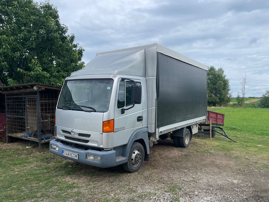 Vând camionetă Nisan Atleion