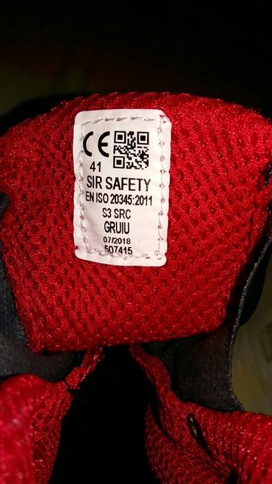 Работни боти с метално бомбе sirin gruiv s3 N41 - 40 лева.