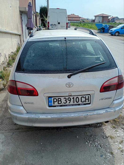 продавам лек автомобил