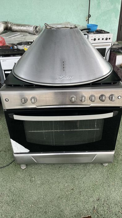 Газ плита + вытяжка