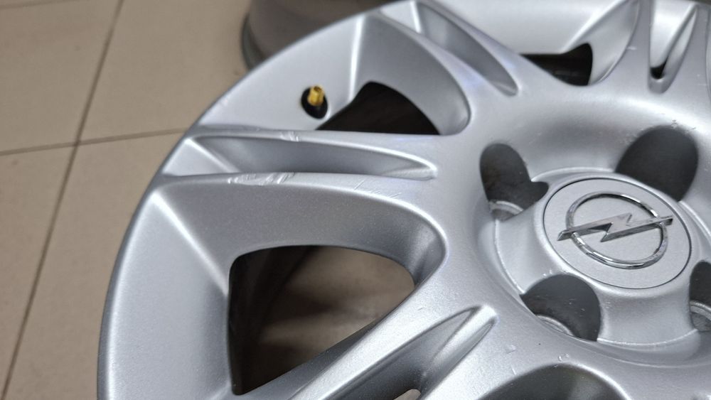 Set 4 jante aliaj R16 4x100 Opel Corsa D ET40 - 800 lei