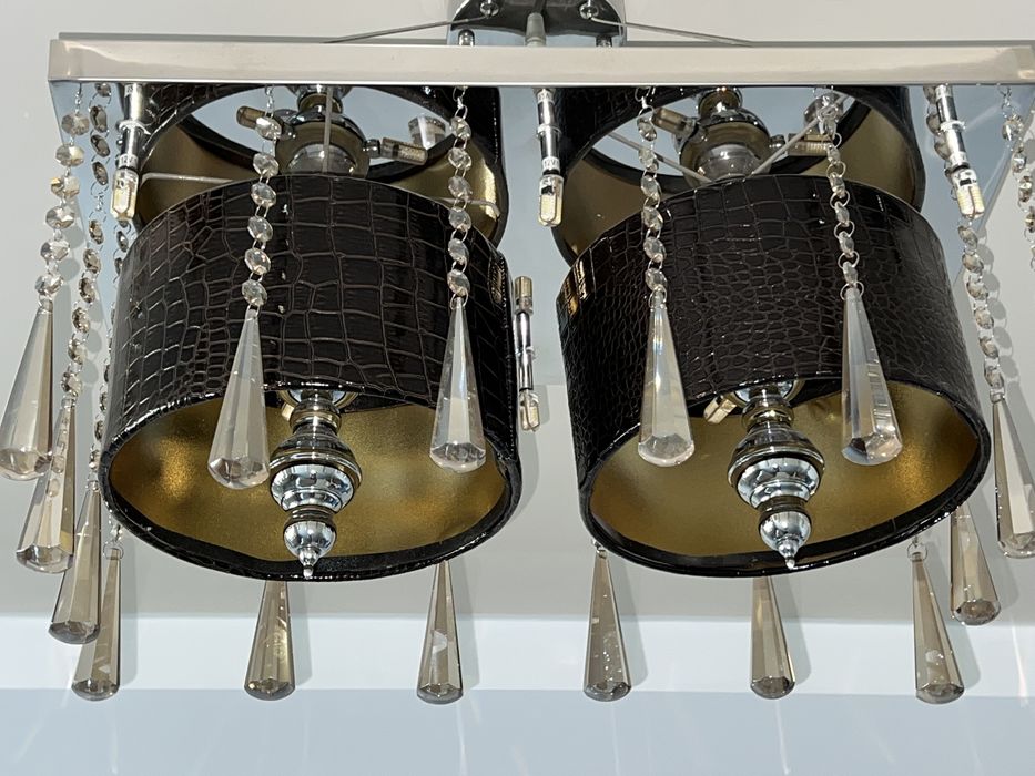 Люстра в квартиру