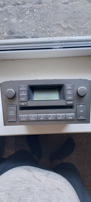 Автомагнитола авенсис