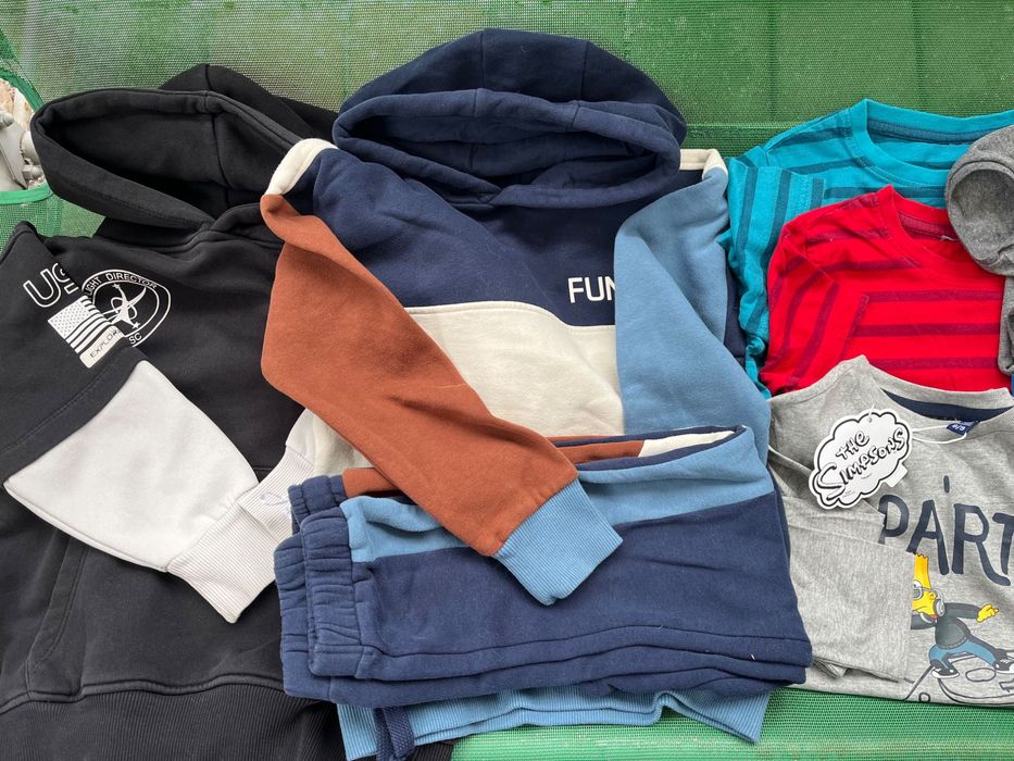 Брендовые вещи на мальчика 6,7л