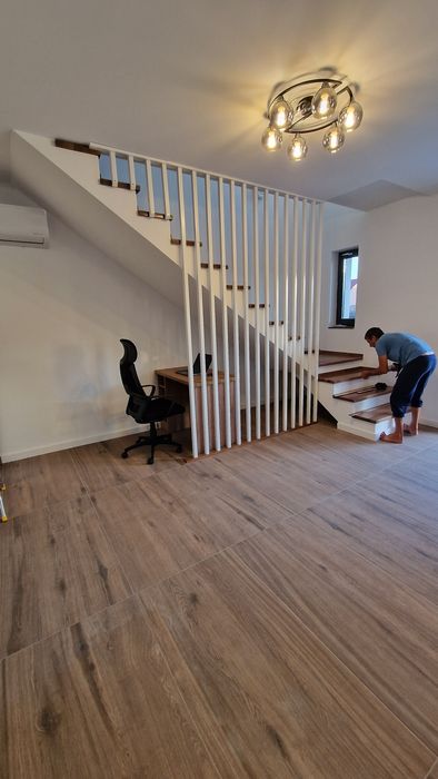 Scara Trepte Lemn Masiv Placare Frasin Stejar