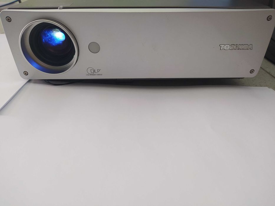 Проектор Toshiba