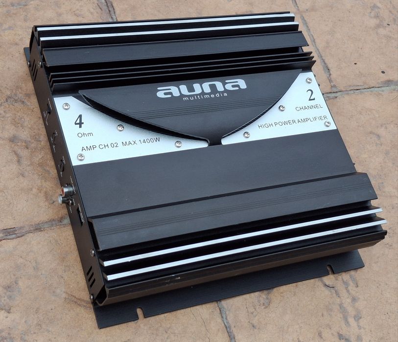 AUNA - statie auto - amplificator