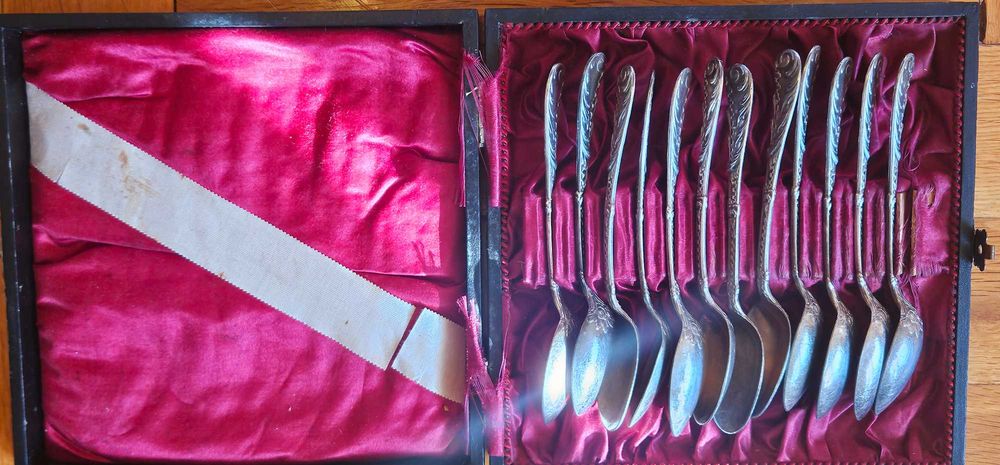 Комплект 12 бр. лъжички в кутия