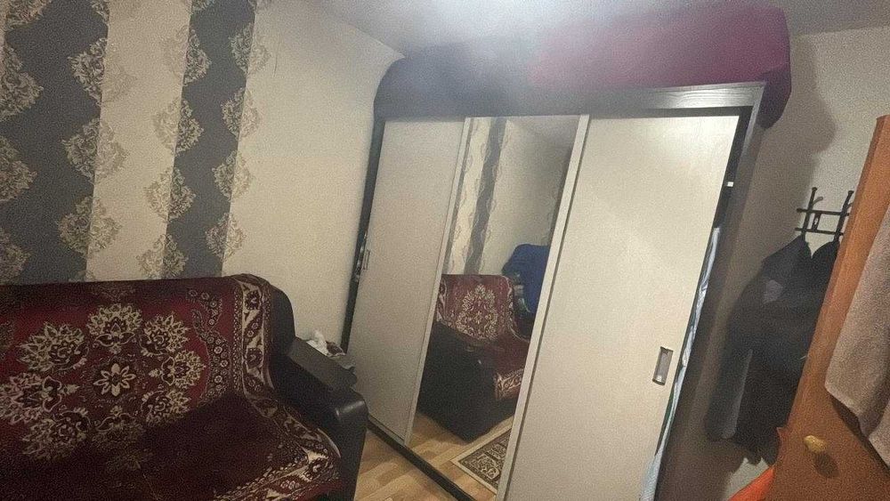 продам2 х комнатную квартиру