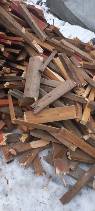 Продается доски,  тақтай сатылады