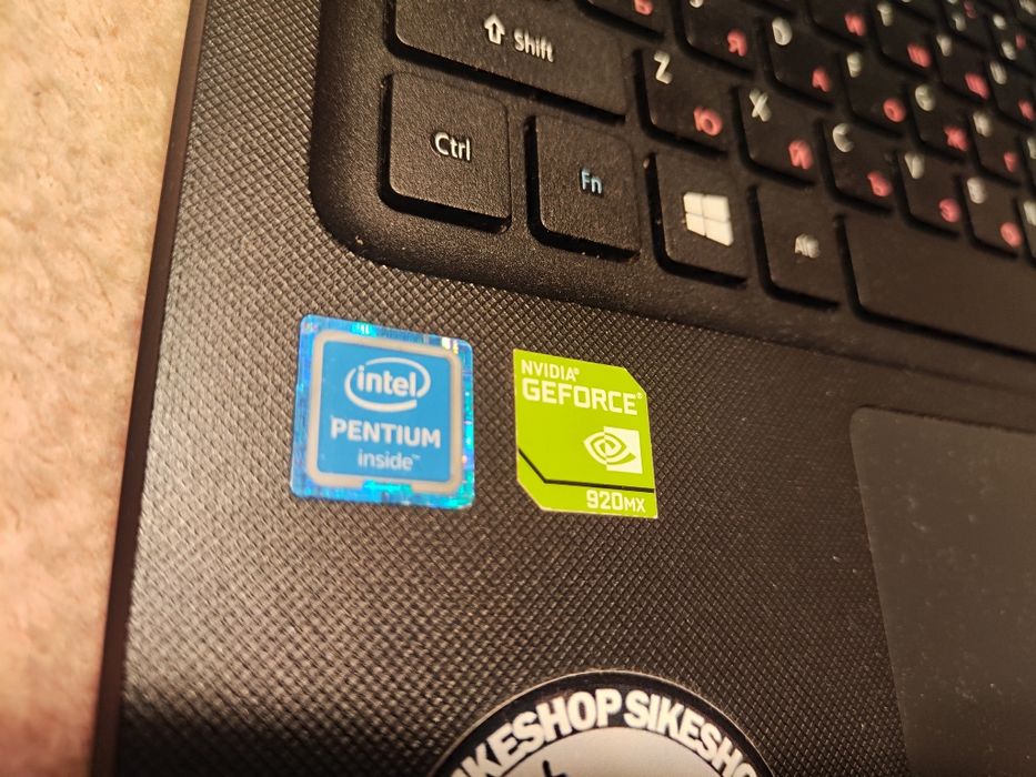 Лаптоп Acer aspire ES 15