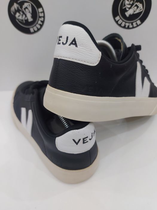 Сникърси VEJA. Номер 42