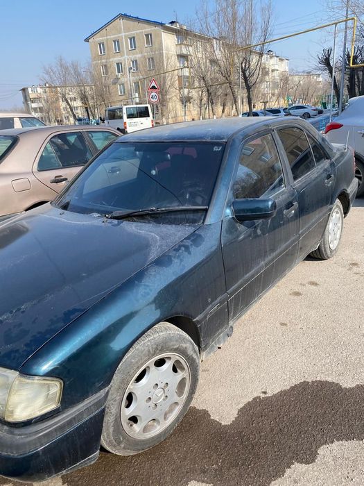 Мерседес Бенс С180